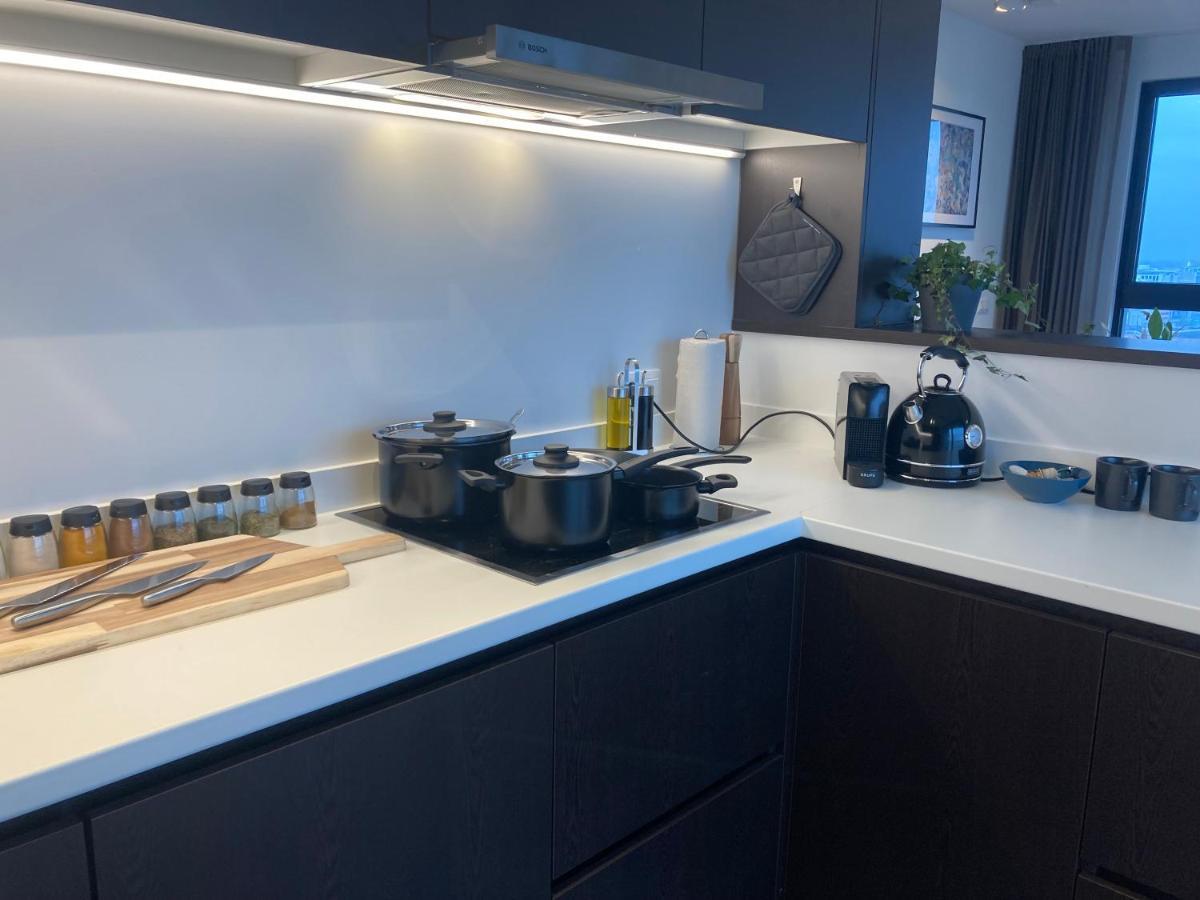 London Tower Apartments - แอนต์เวิร์ป ภายนอก รูปภาพ