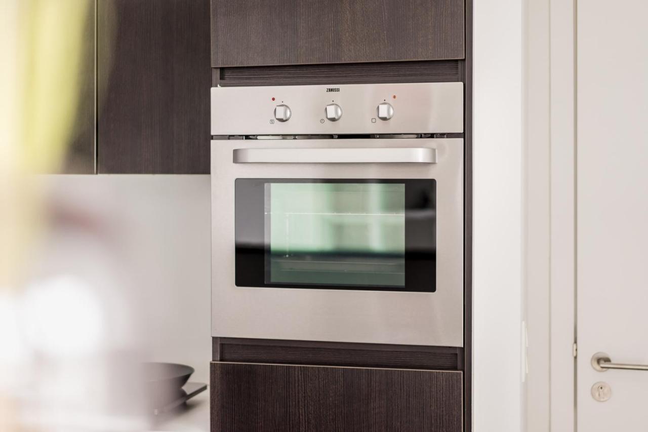 London Tower Apartments - แอนต์เวิร์ป ภายนอก รูปภาพ